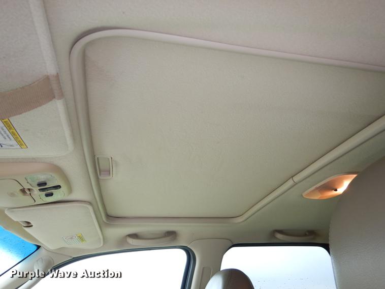 image for item DD0797 2004 Ford Escape XLT SUV