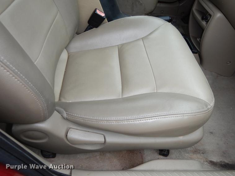 image for item DD0797 2004 Ford Escape XLT SUV