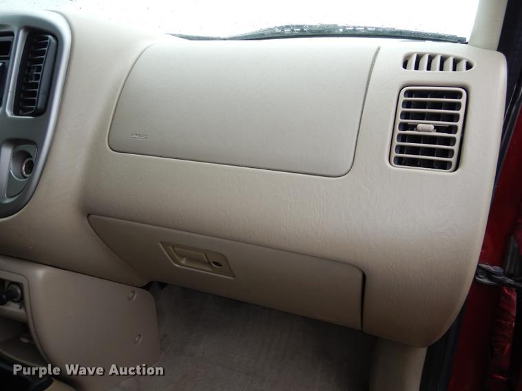 image for item DD0797 2004 Ford Escape XLT SUV