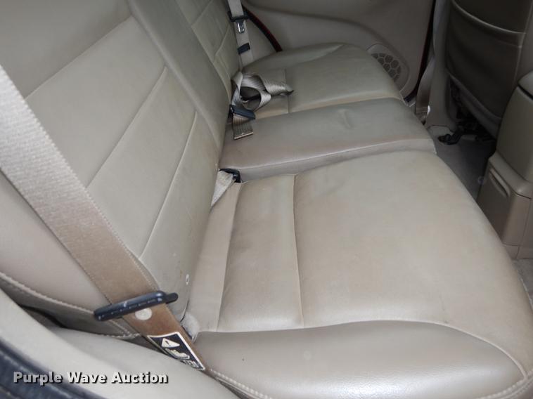 image for item DD0797 2004 Ford Escape XLT SUV