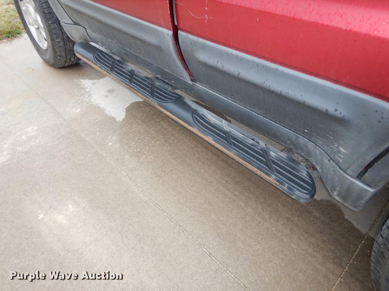 image for item DD0797 2004 Ford Escape XLT SUV