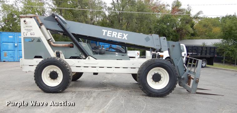 image for item DD0805 2005 Terex TH842C telehandler