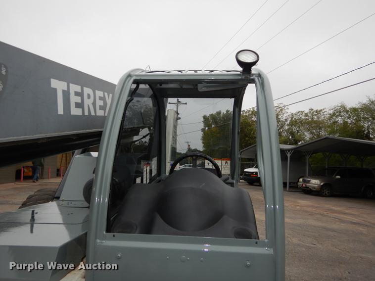 image for item DD0805 2005 Terex TH842C telehandler