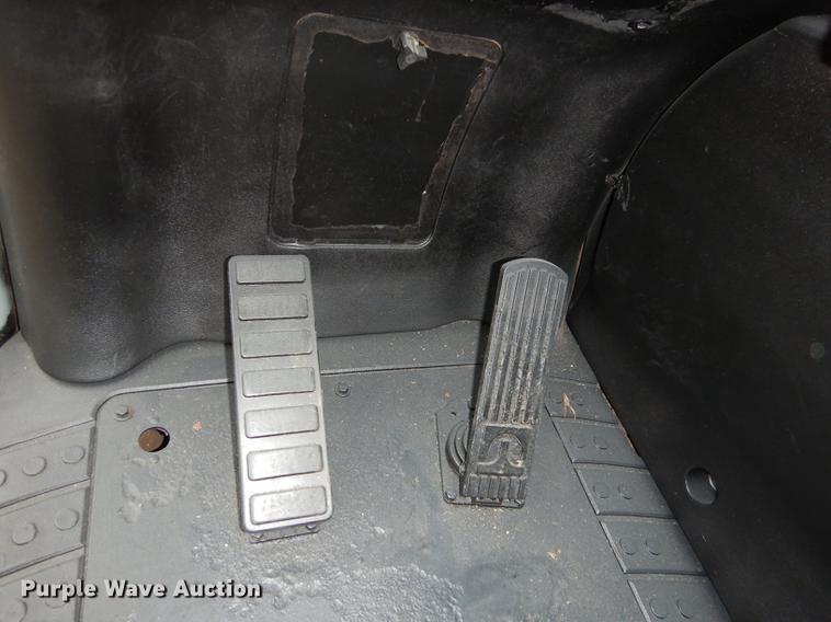 image for item DD0805 2005 Terex TH842C telehandler