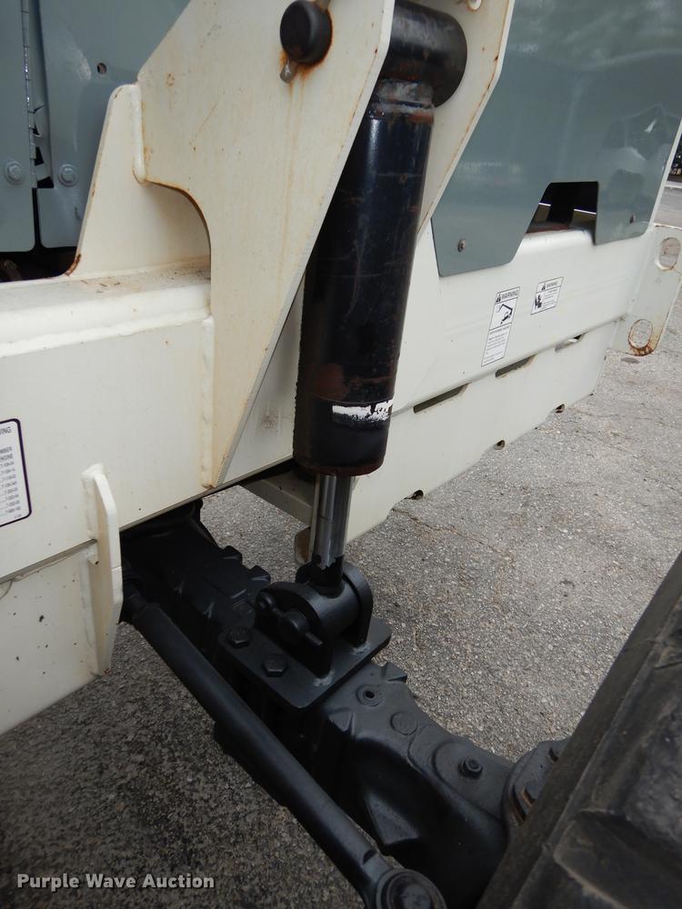 image for item DD0805 2005 Terex TH842C telehandler