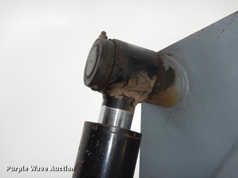 image for item DD0805 2005 Terex TH842C telehandler