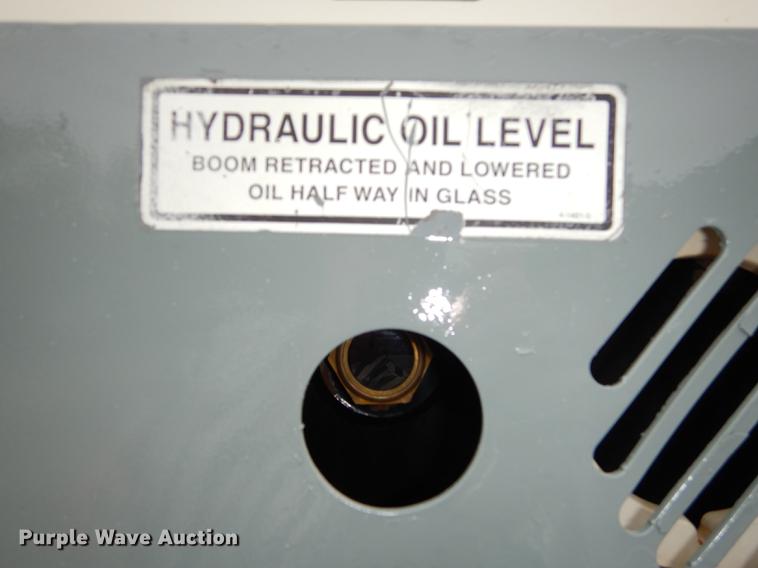 image for item DD0805 2005 Terex TH842C telehandler