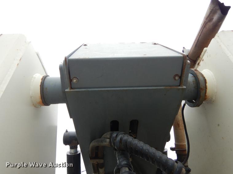 image for item DD0805 2005 Terex TH842C telehandler