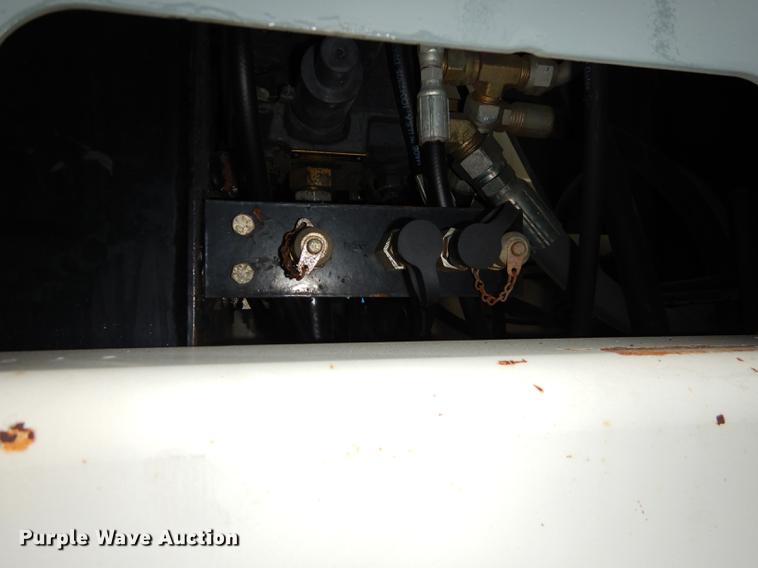 image for item DD0805 2005 Terex TH842C telehandler