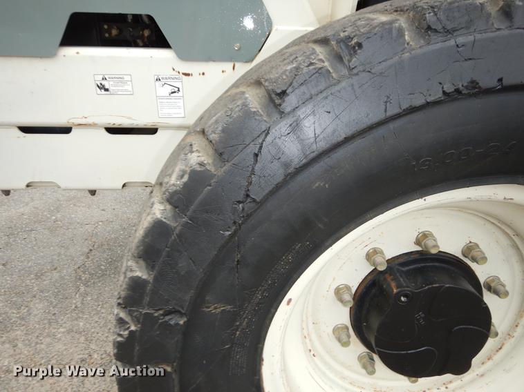 image for item DD0805 2005 Terex TH842C telehandler