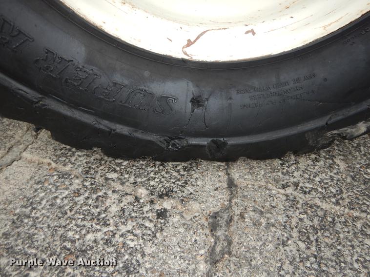 image for item DD0805 2005 Terex TH842C telehandler