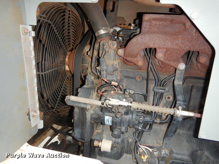 image for item DD0805 2005 Terex TH842C telehandler