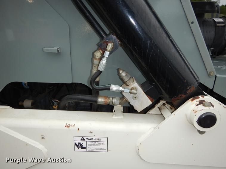 image for item DD0805 2005 Terex TH842C telehandler