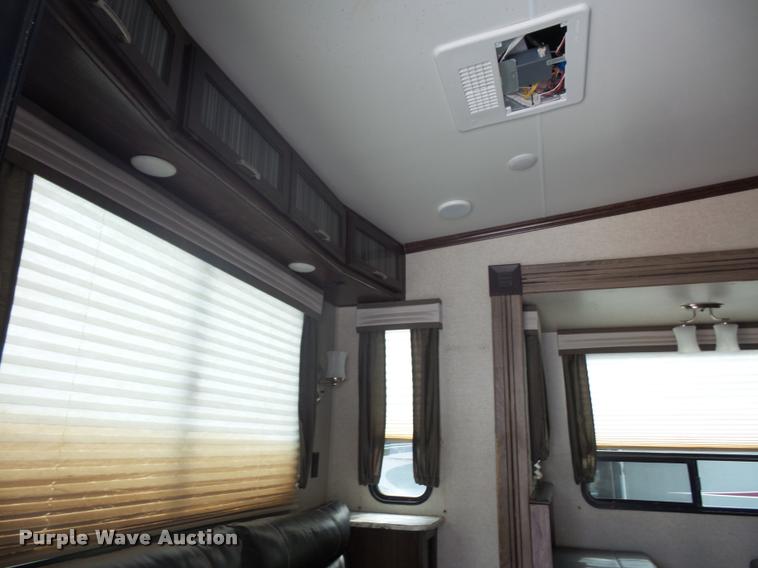 image for item DD1520 2016 Heartland North Peak camper