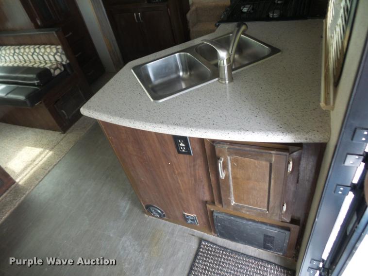 image for item DD1520 2016 Heartland North Peak camper