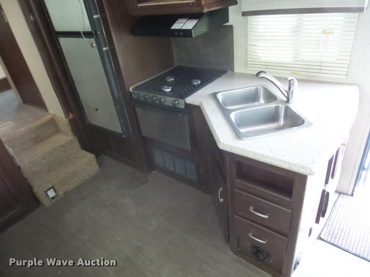 image for item DD1520 2016 Heartland North Peak camper