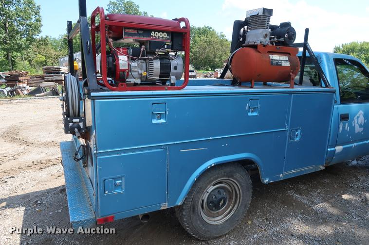 image for item DD1647 1994 Chevrolet 2500HD utility bed pickup truck