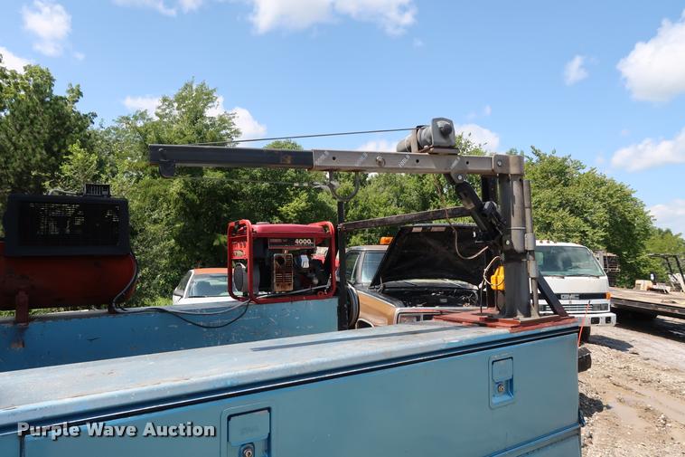 image for item DD1647 1994 Chevrolet 2500HD utility bed pickup truck