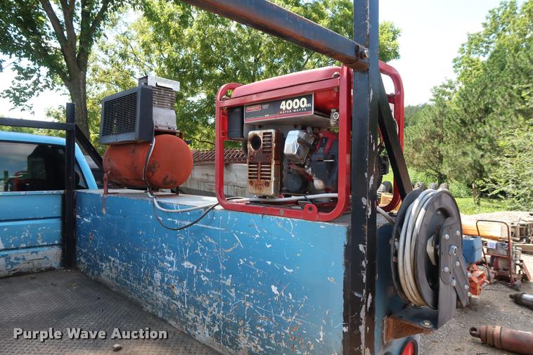 image for item DD1647 1994 Chevrolet 2500HD utility bed pickup truck