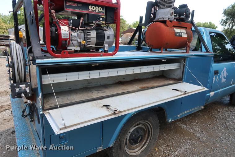 image for item DD1647 1994 Chevrolet 2500HD utility bed pickup truck