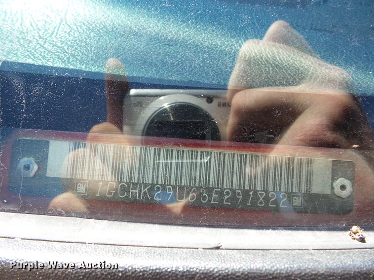 image for item DD2008 2003 Chevrolet Silverado 2500HD Ext. Cab pickup truck