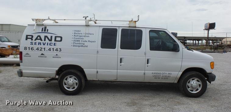 image for item DD2012 2004 Ford E250 Extended van
