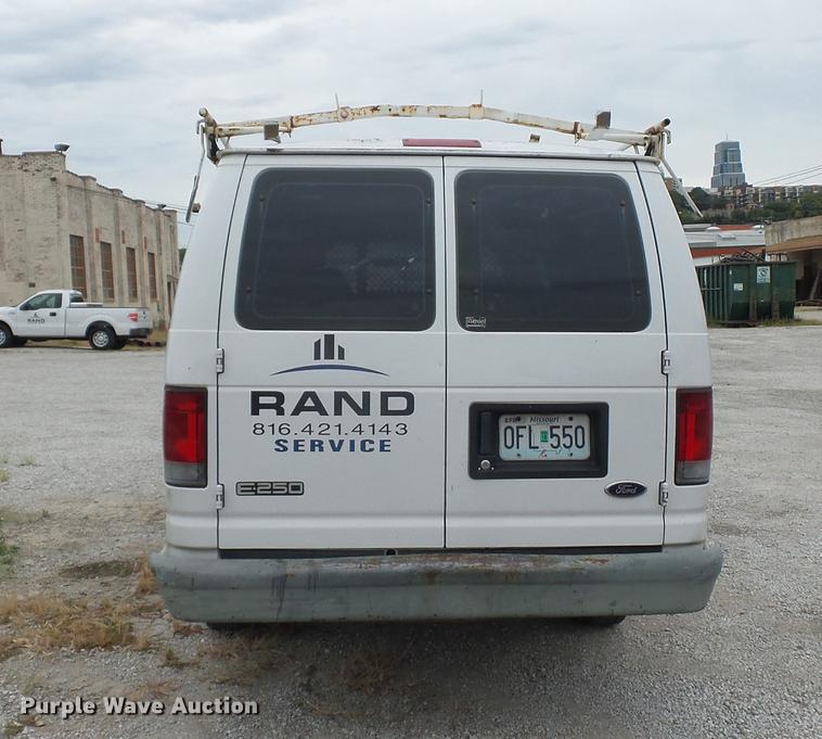 image for item DD2012 2004 Ford E250 Extended van