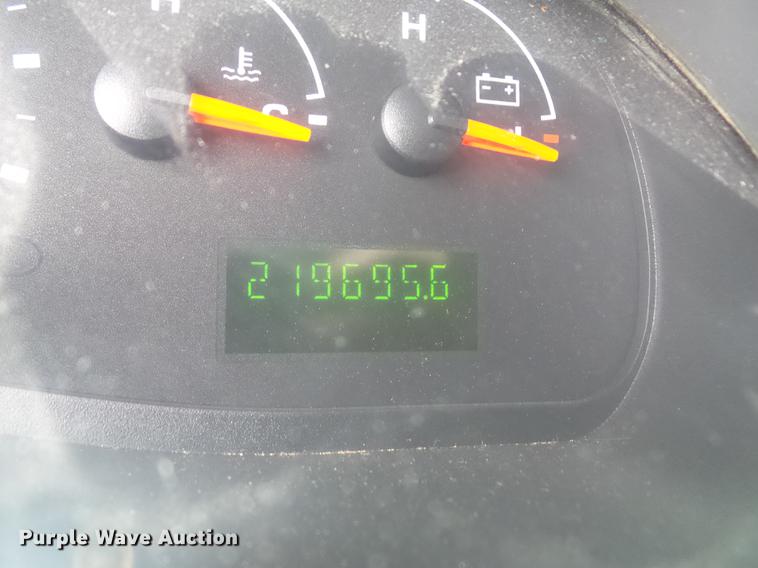 image for item DD2012 2004 Ford E250 Extended van