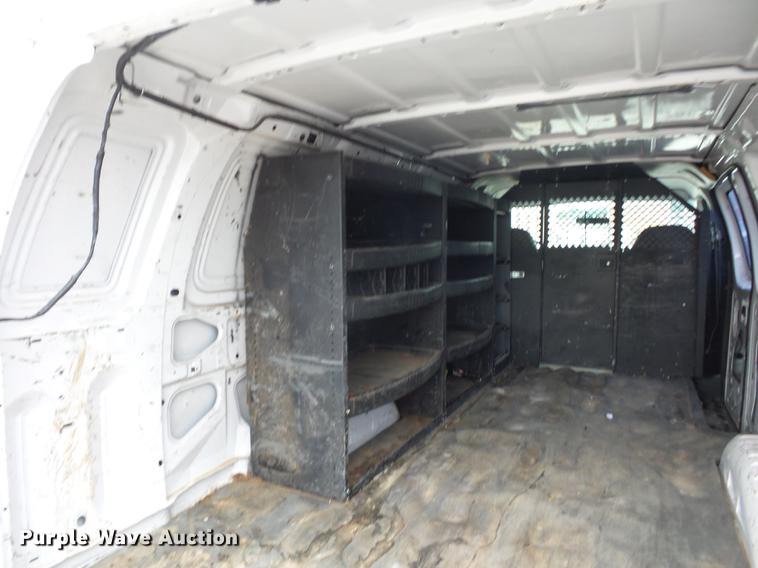 image for item DD2012 2004 Ford E250 Extended van