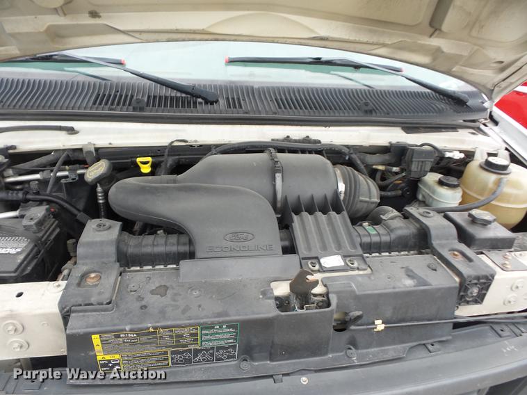 image for item DD2012 2004 Ford E250 Extended van