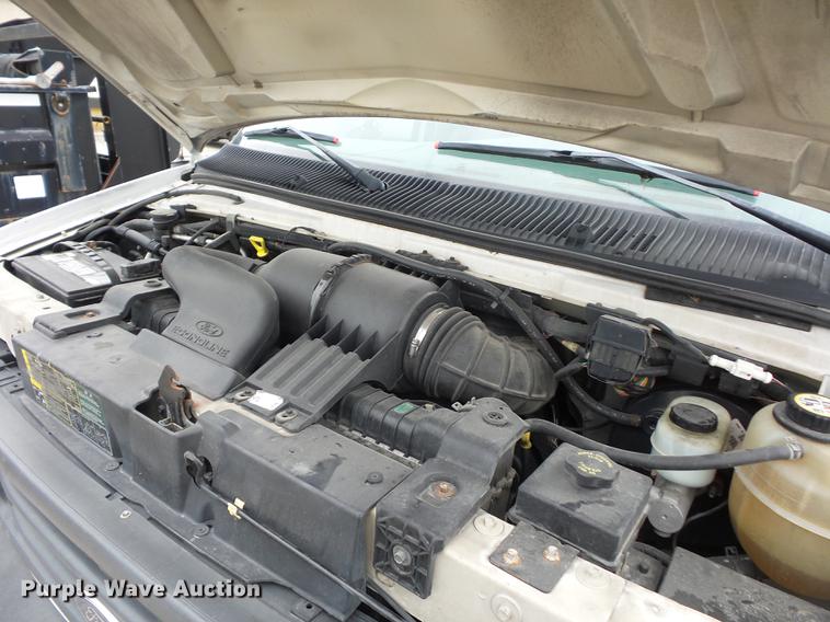 image for item DD2012 2004 Ford E250 Extended van