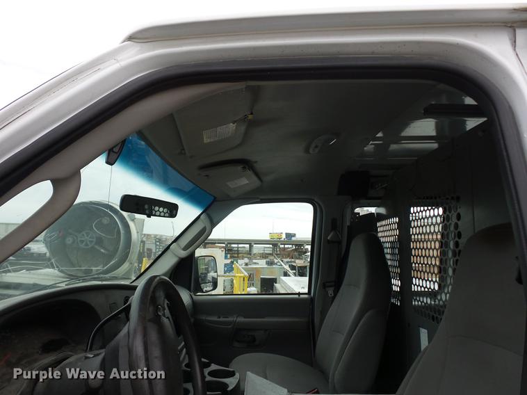 image for item DD2014 2007 Ford E250 van