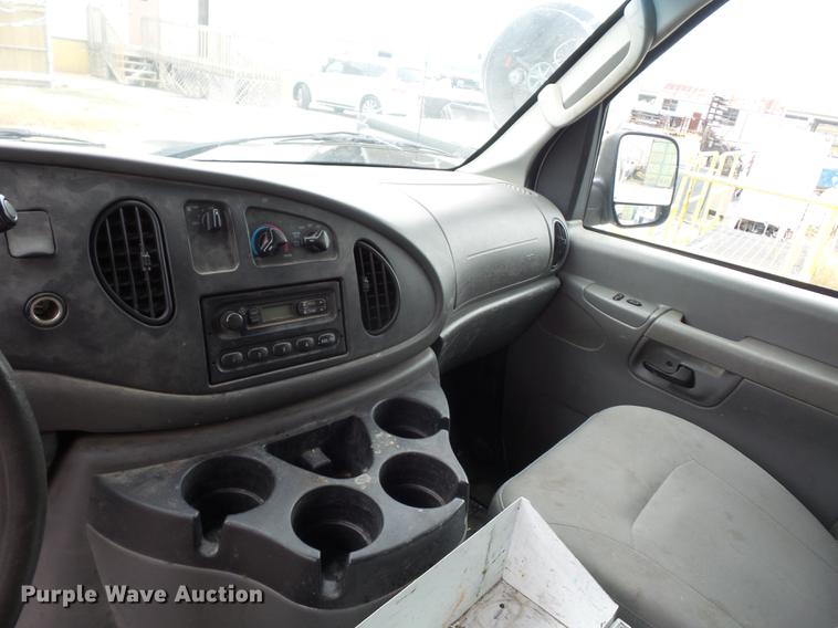 image for item DD2014 2007 Ford E250 van