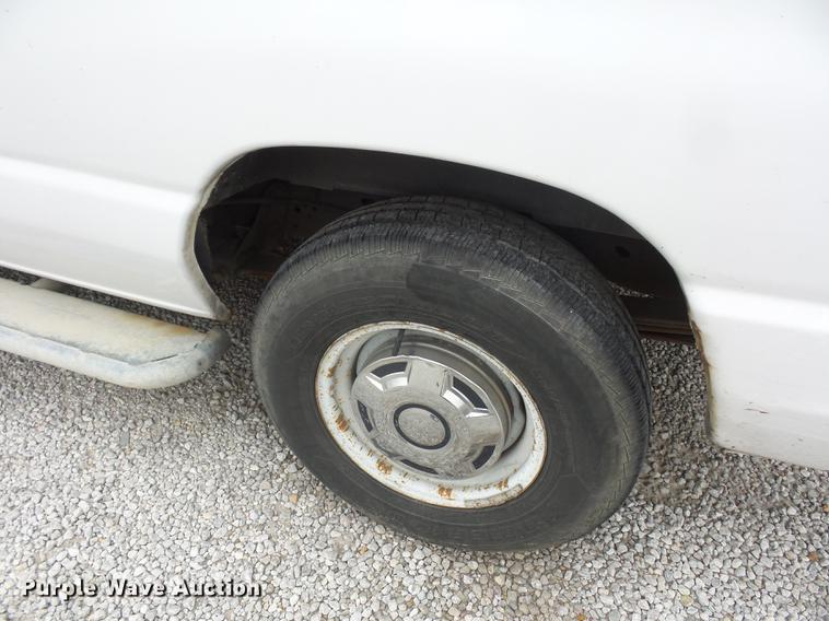 image for item DD2014 2007 Ford E250 van