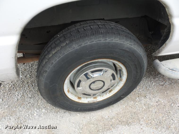 image for item DD2014 2007 Ford E250 van