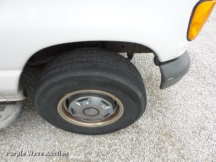 image for item DD2014 2007 Ford E250 van