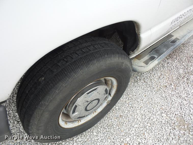 image for item DD2014 2007 Ford E250 van