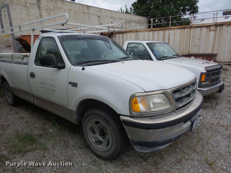 image for item DD2015 1998 Ford F150 pickup truck