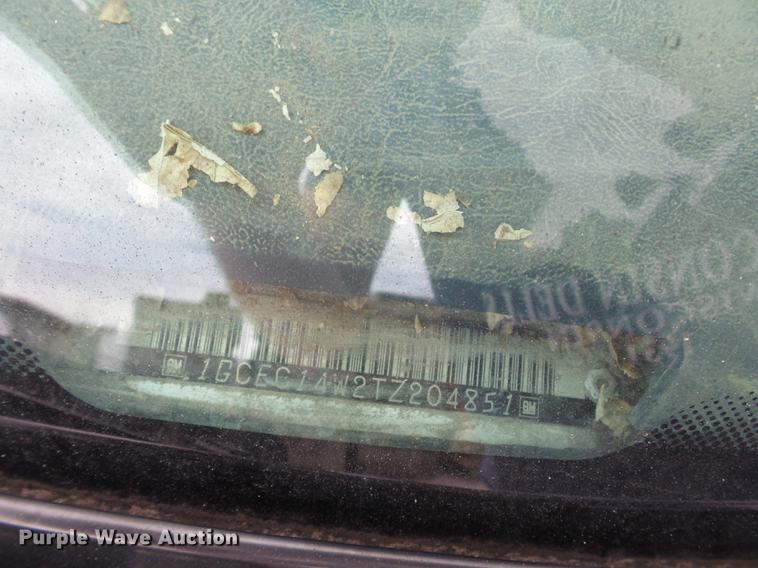 image for item DD2016 1996 Chevrolet 1500 pickup truck