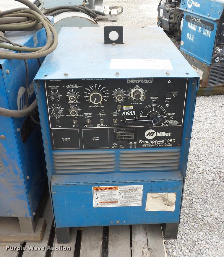 image for item DD2017 Miller Syncrowave 250 welder