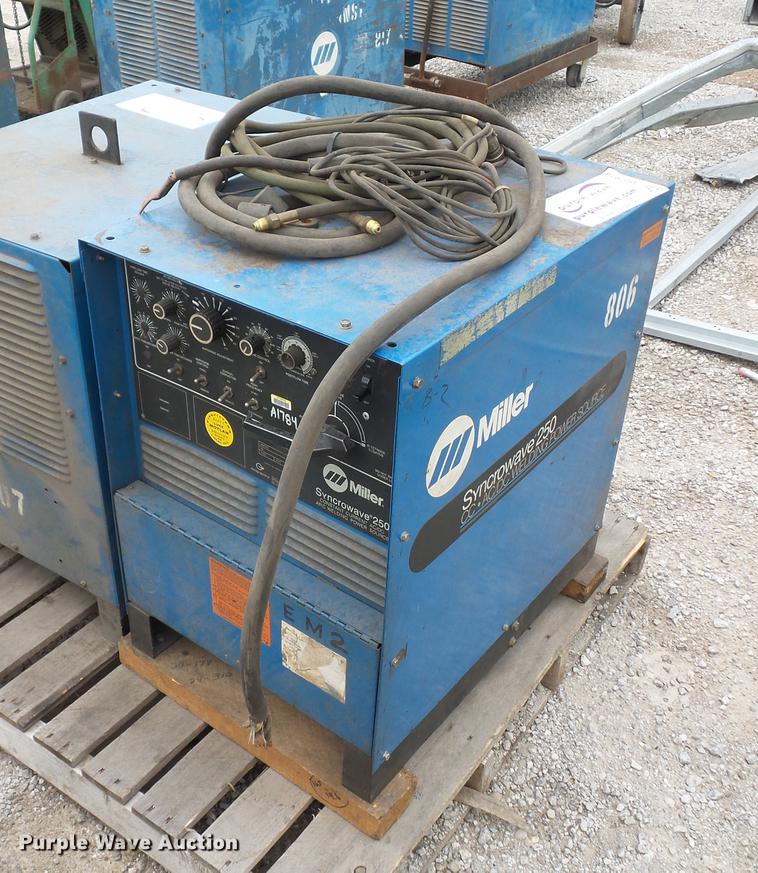image for item DD2018 Miller Syncrowave 250 welder