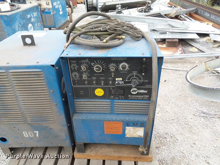 image for item DD2018 Miller Syncrowave 250 welder