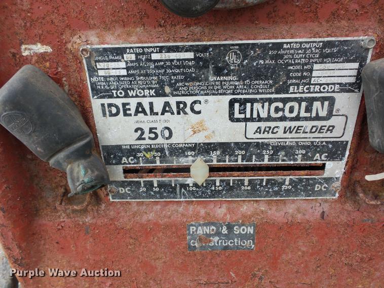 image for item DD2024 Lincoln Idealarc 250 welder