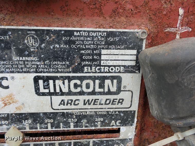 image for item DD2024 Lincoln Idealarc 250 welder