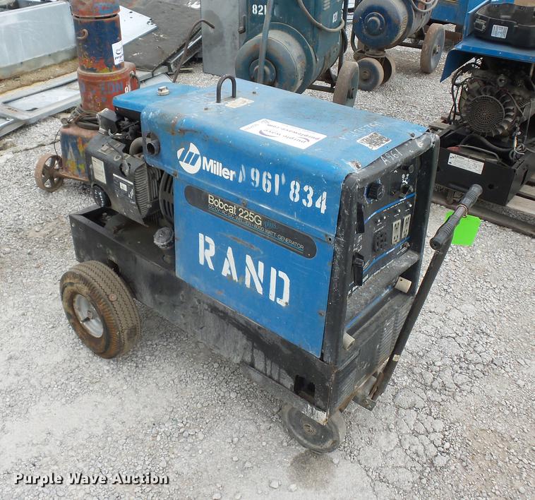 image for item DD2033 Miller Bobcat 225G welder/generator