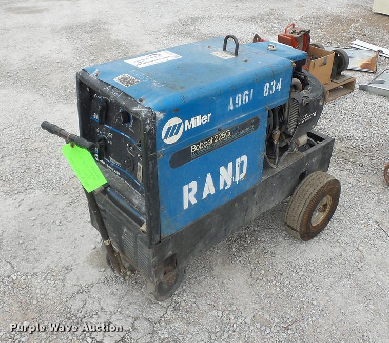 image for item DD2033 Miller Bobcat 225G welder/generator