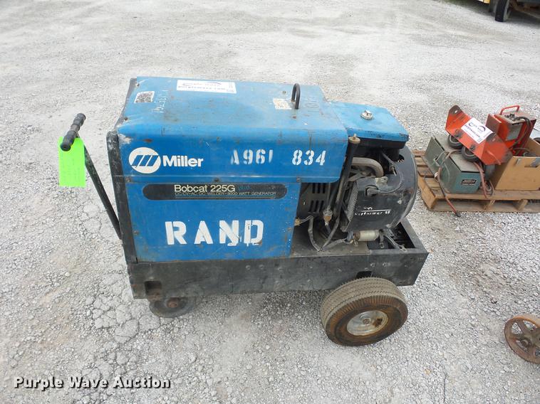 image for item DD2033 Miller Bobcat 225G welder/generator