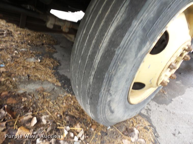 image for item DD2045 1996 Chevrolet P30 delivery truck