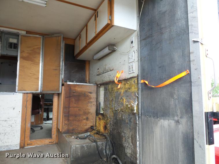 image for item DD2045 1996 Chevrolet P30 delivery truck