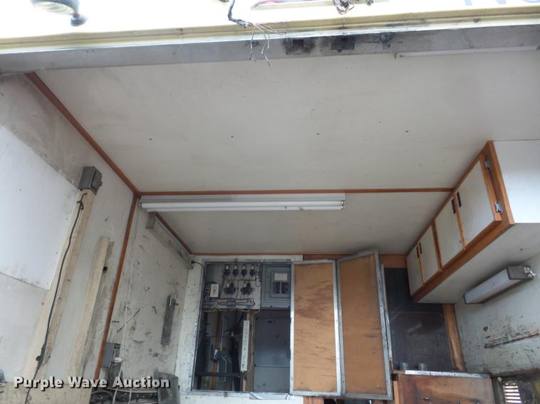 image for item DD2045 1996 Chevrolet P30 delivery truck